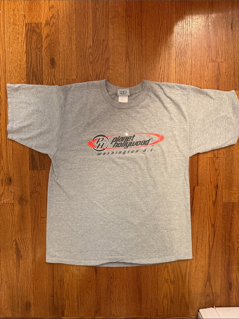 VINTAGE Planet 2000 Planet Hollywood Washington D.C. Men's Gray Logo Tee